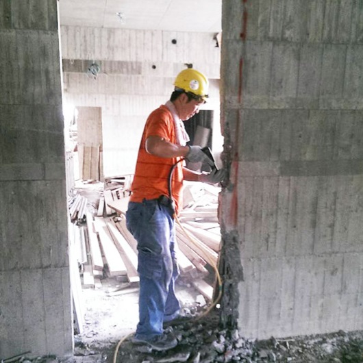 裝修改建工程（拆除、打石、清運）